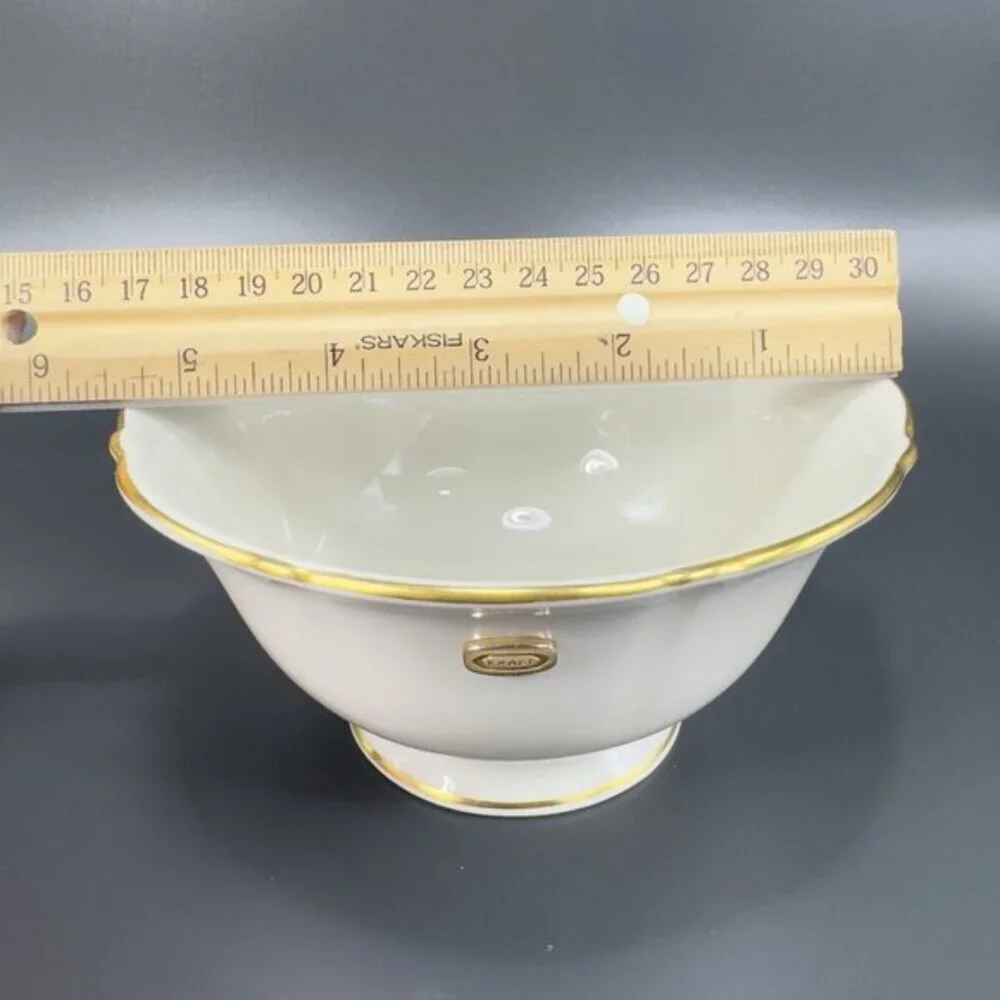 Pickard RICHMOND Footes‎ Ivory Porcelain Dish Bowl Gold Trim Kraft Medallion USA